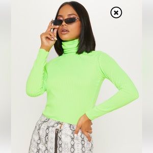 NWT Neon Lime Long Sleeve Turtleneck Top size small